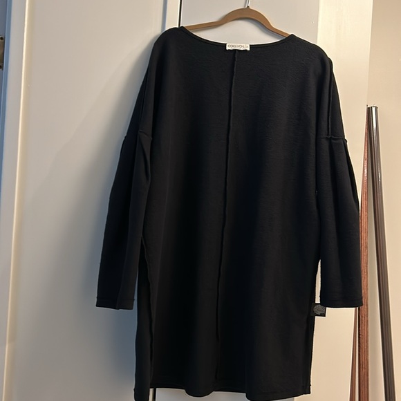 Black Heart Embossed Women's Top - Picture 7 of 11